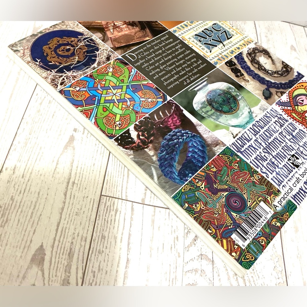 Compendium of Celtic Crafts Book - Picture 4 of 16